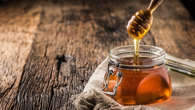 Sweet Goodness: How To Use Honey at Dinner