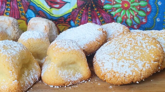 Sicilian almond paste cookies